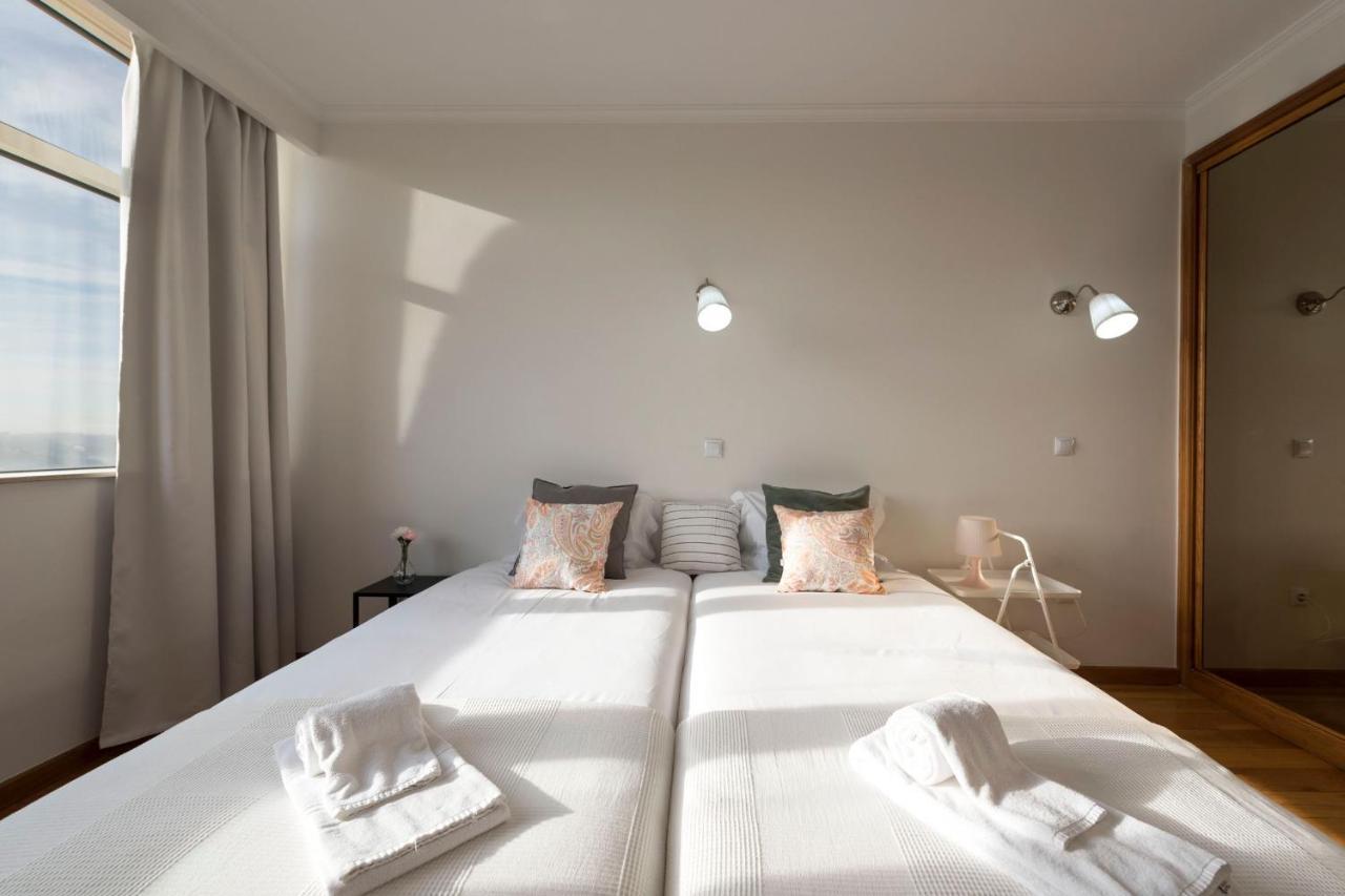 Lovelystay - 1Br Flat With Stunning Views Over Porto Vila Nova de Gaia Exterior photo