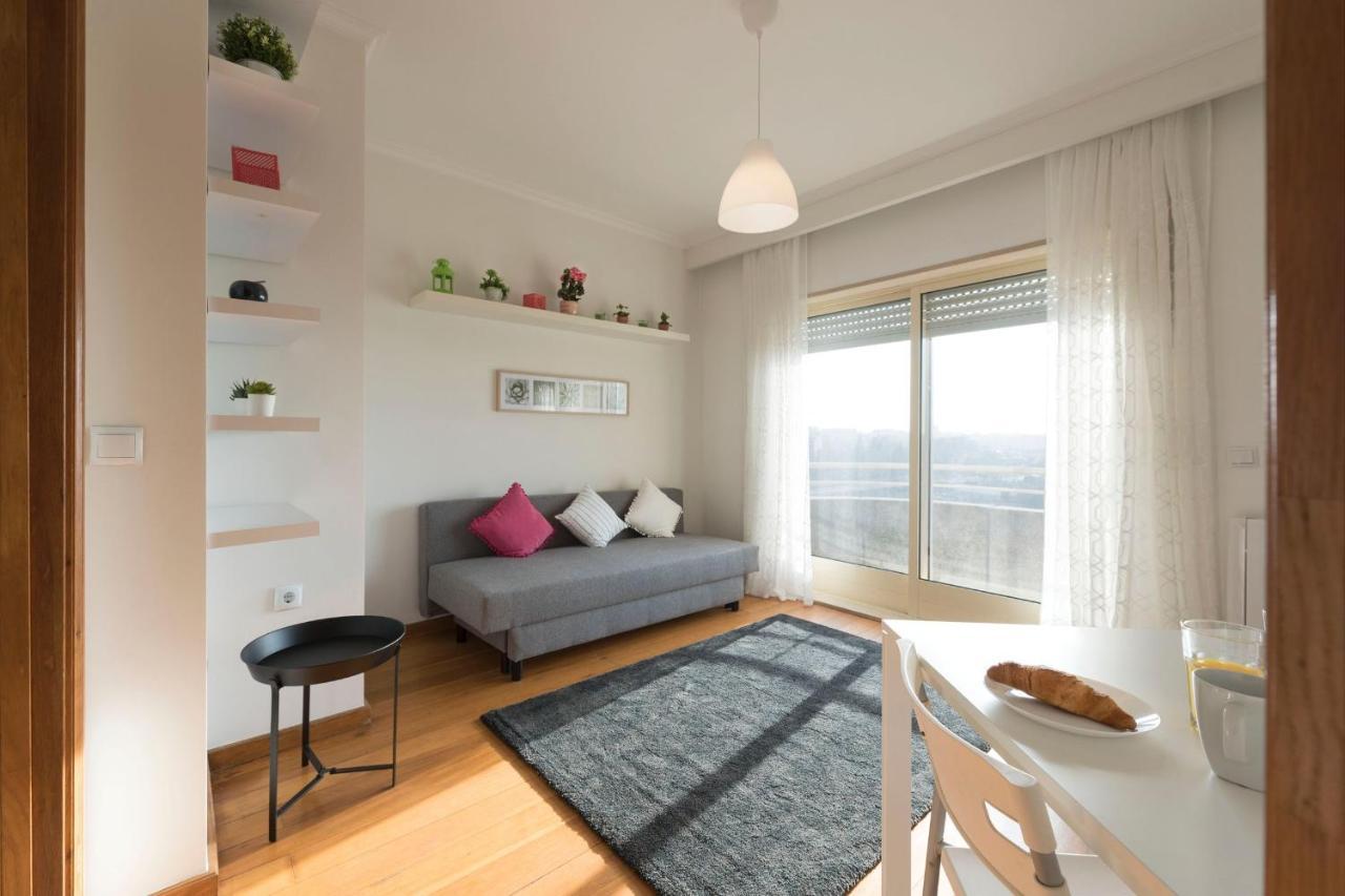 Lovelystay - 1Br Flat With Stunning Views Over Porto Vila Nova de Gaia Exterior photo