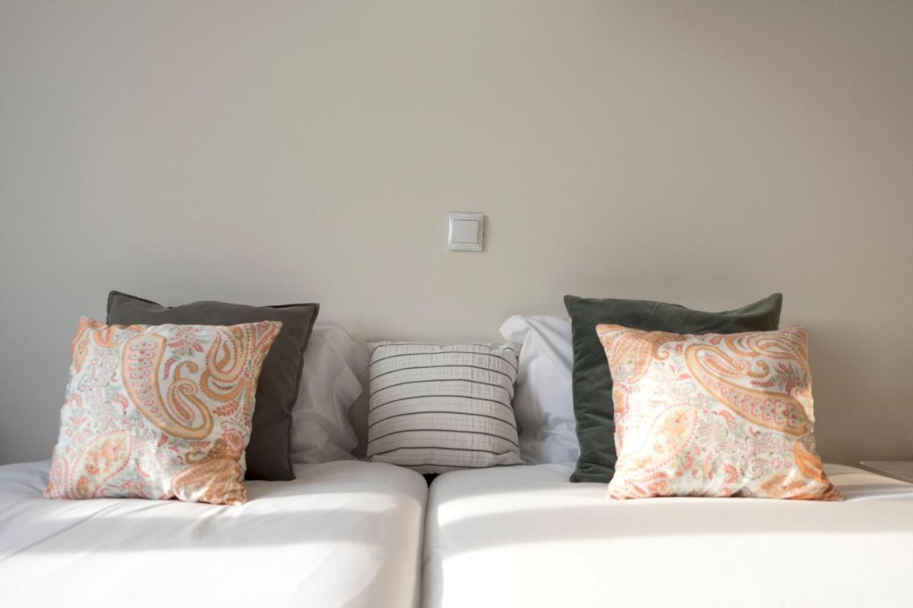 Lovelystay - 1Br Flat With Stunning Views Over Porto Vila Nova de Gaia Exterior photo